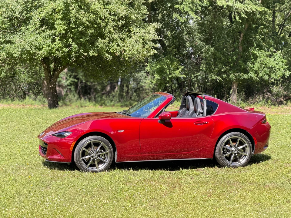 2021 Mazda ND MX-5 Miata - Image 4 of 31