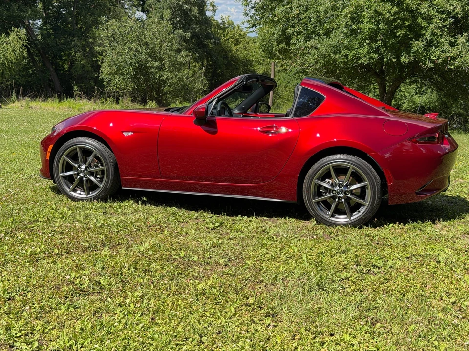2021 Mazda ND MX-5 Miata - Image 5 of 31