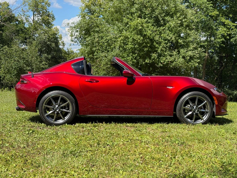 2021 Mazda ND MX-5 Miata - Image 11 of 31