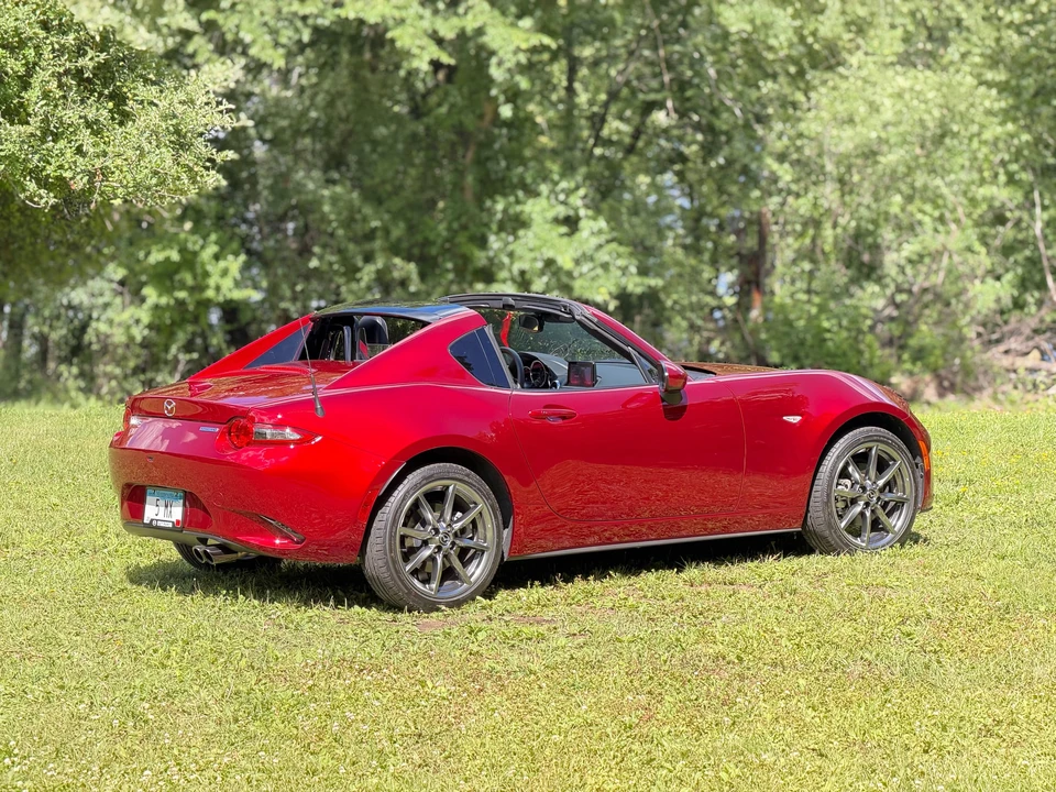 2021 Mazda ND MX-5 Miata - Image 9 of 31