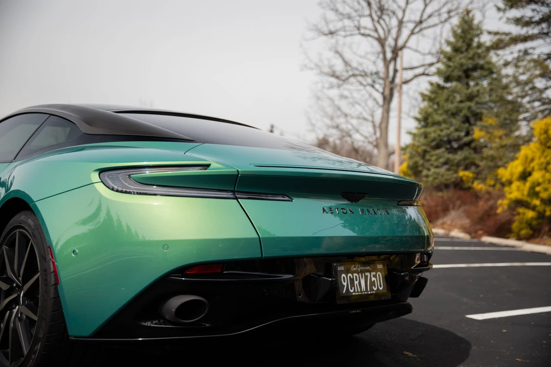 2022 Aston Martin DB11 V8 - Image 24 of 31