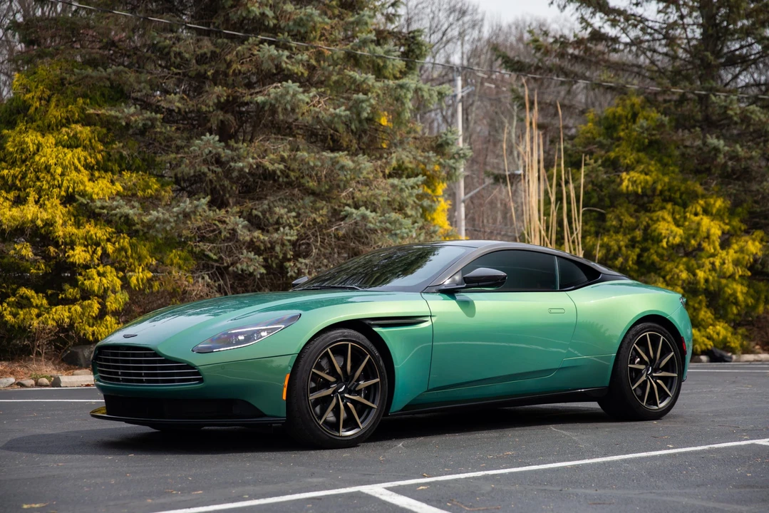 2022 Aston Martin DB11 V8 - Image 5 of 31