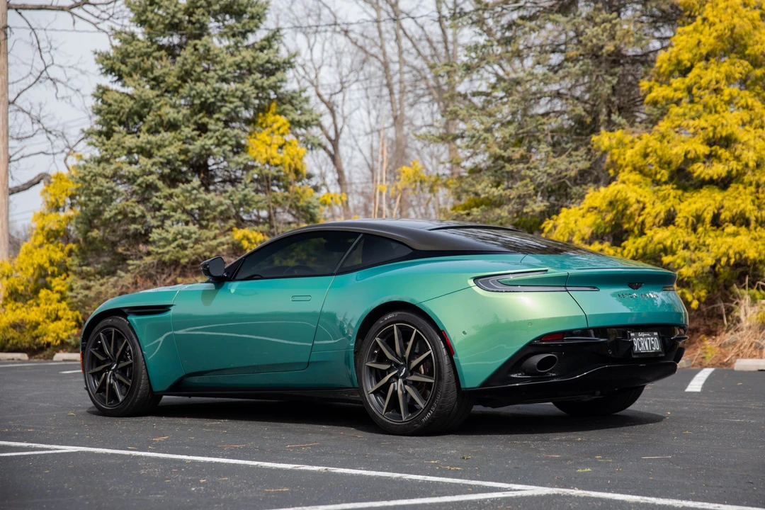 2022 Aston Martin DB11 V8 - Image 14 of 31