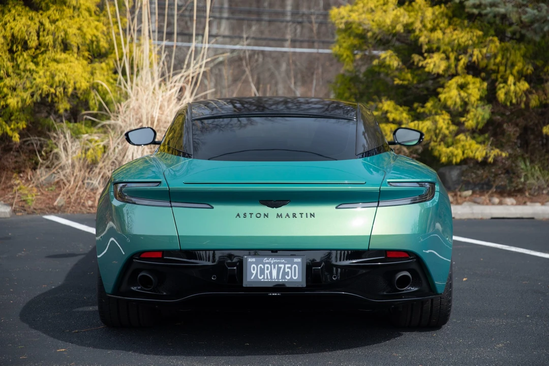 2022 Aston Martin DB11 V8 - Image 13 of 31