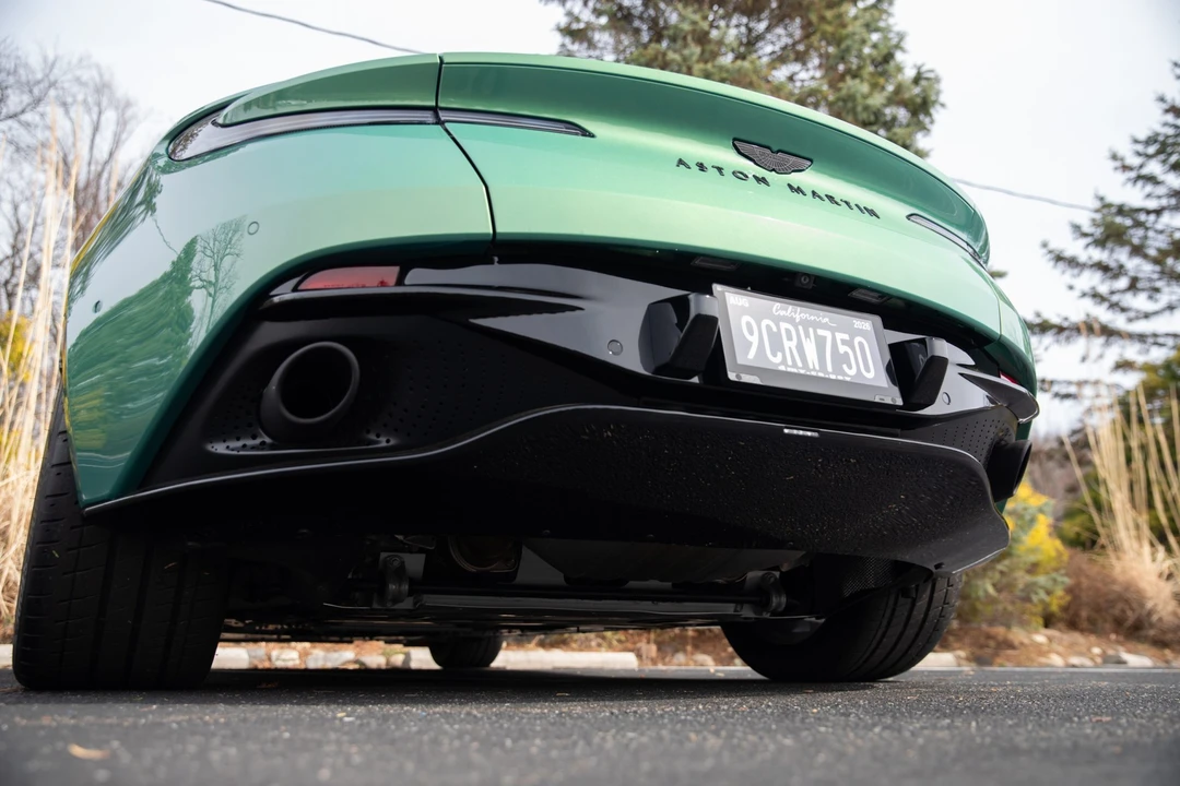 2022 Aston Martin DB11 V8 - Image 25 of 31