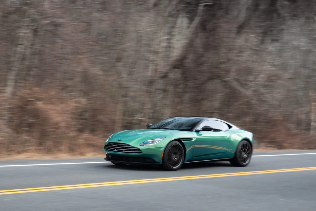 2022 Aston Martin DB11 V8 - Image 2 of 31