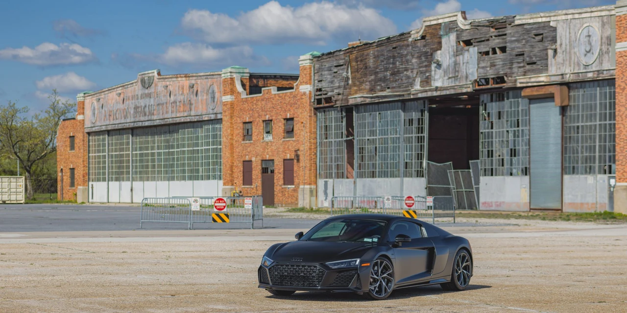 2022 Audi 4S R8 - Image 5 of 31