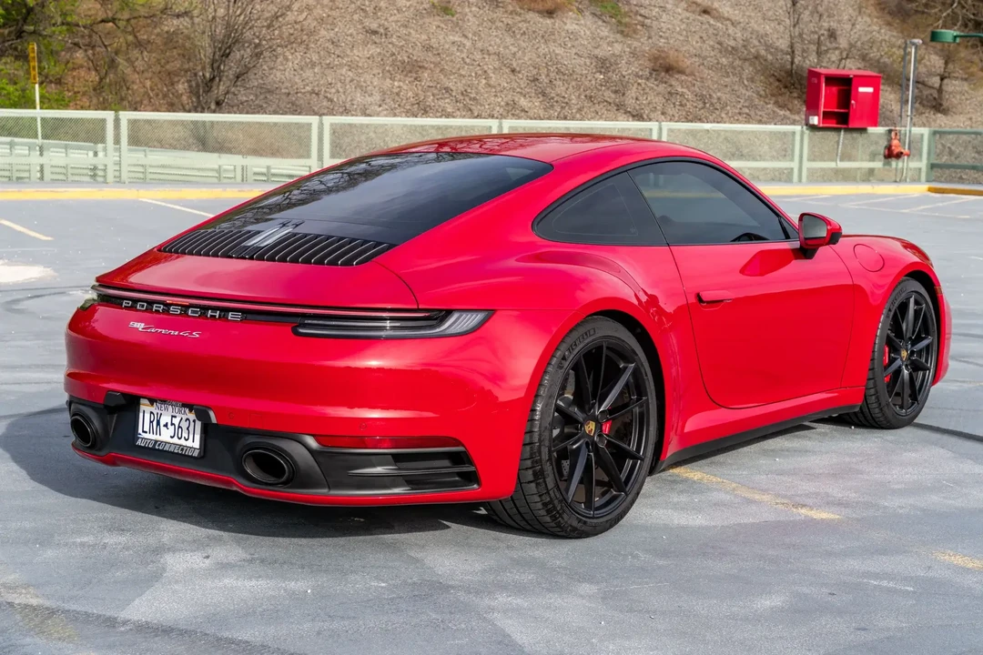 2022 Porsche 992 Carrera 4S - Image 5 of 6