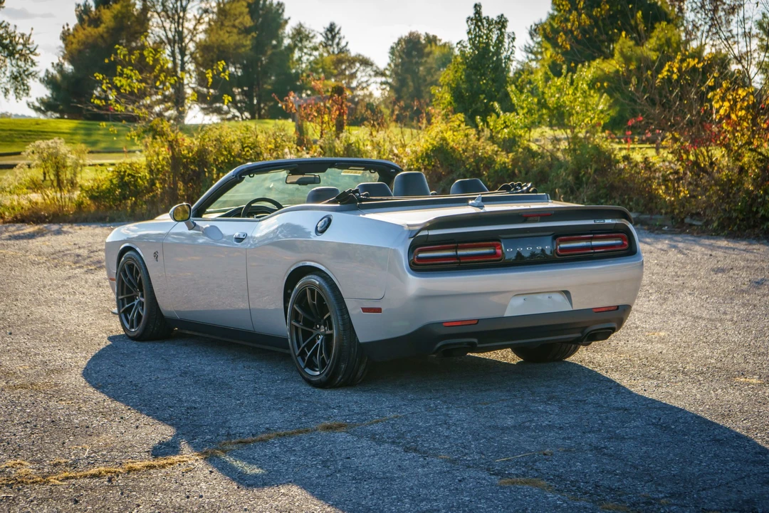 2023 Dodge Challenger SRT Hellcat 3rd Gen - Image 9 of 31