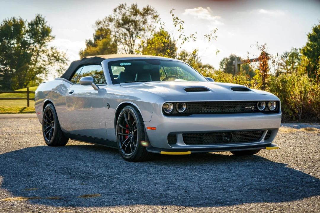 2023 Dodge Challenger SRT Hellcat 3rd Gen - Image 16 of 31