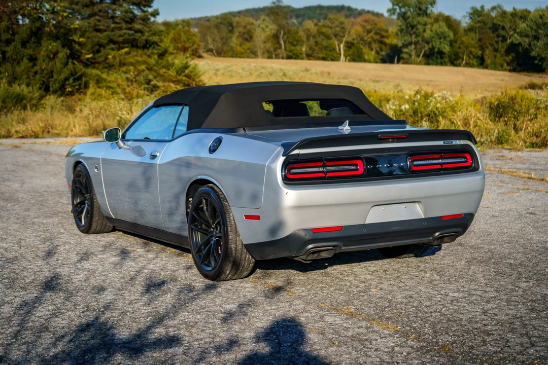 2023 Dodge Challenger SRT Hellcat 3rd Gen - Image 25 of 31
