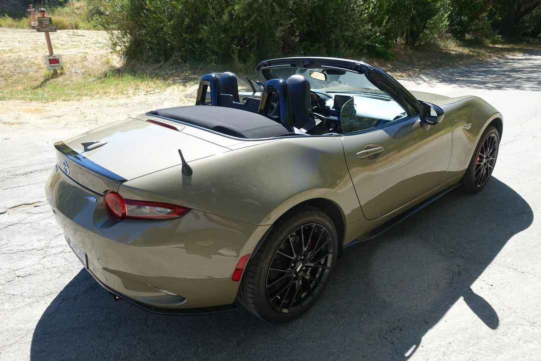 2023 Mazda ND MX-5 Miata - Image 24 of 31