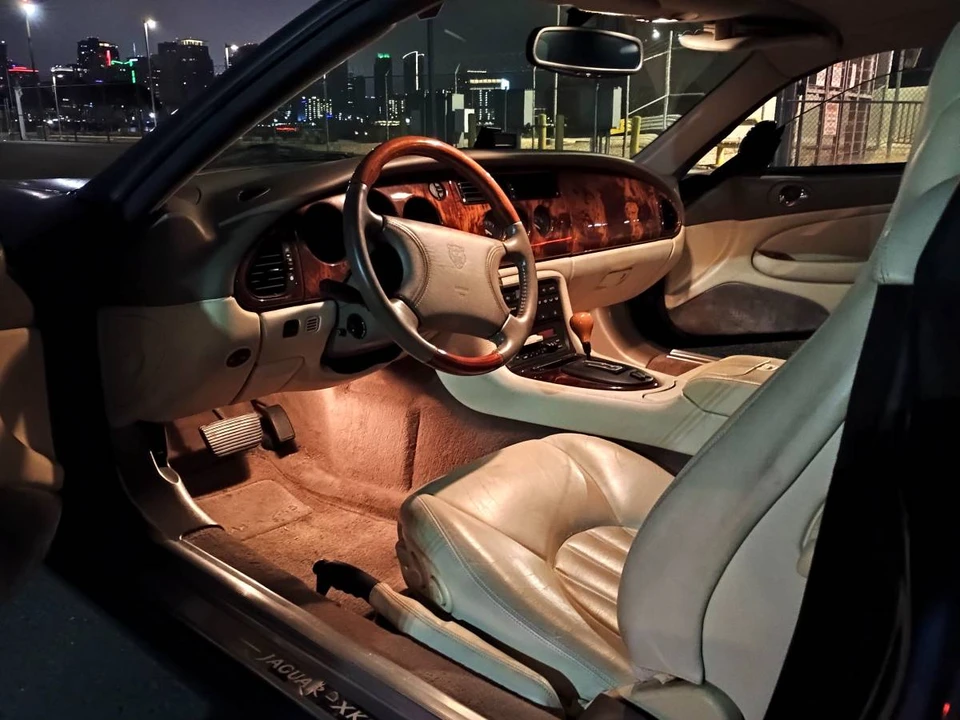 1997 Jaguar X100 XK8 - Image 10 of 16
