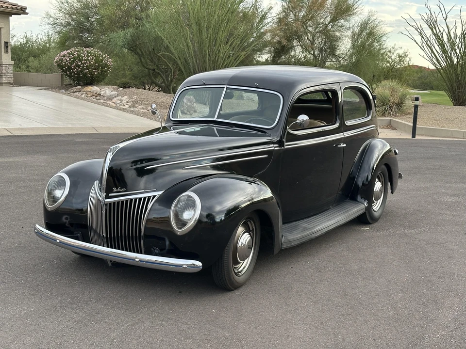 1939 Ford Standard & Deluxe & Super Deluxe - Image 2 of 31