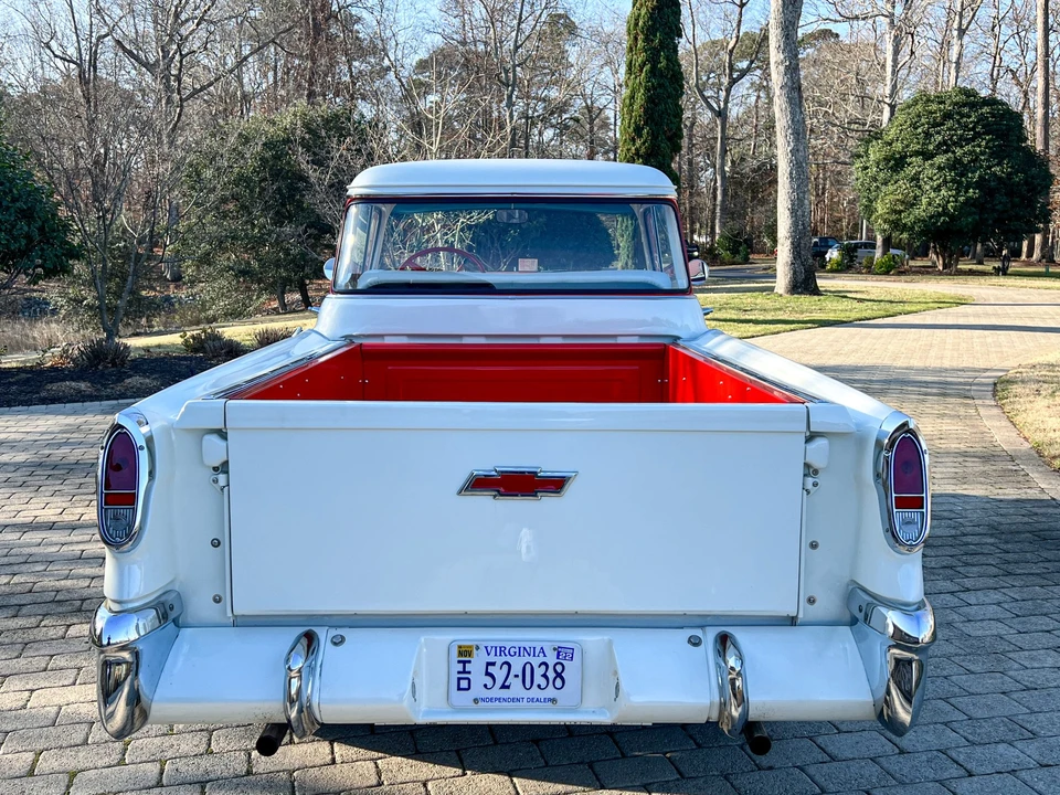 1955 Chevrolet Task Force - Image 10 of 31