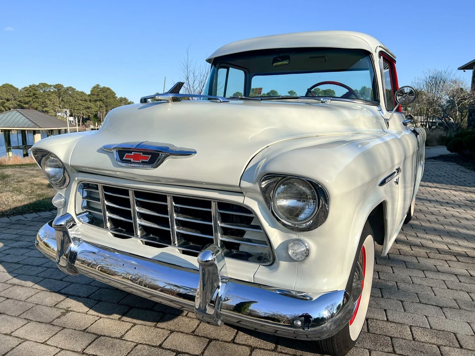 1955 Chevrolet Task Force - Image 21 of 31