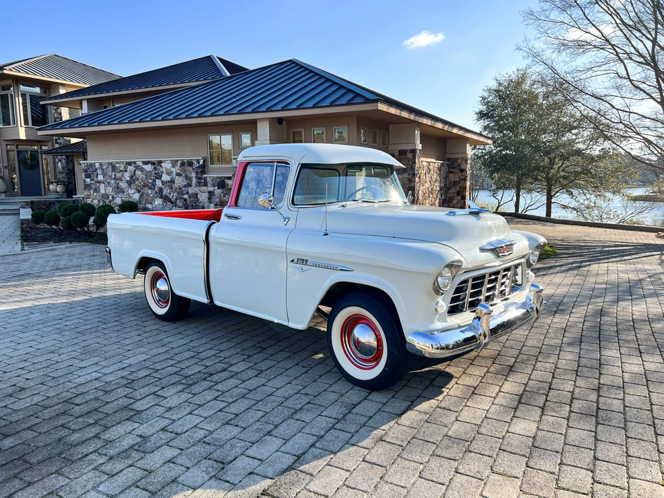 1955 Chevrolet Task Force - Image 14 of 31