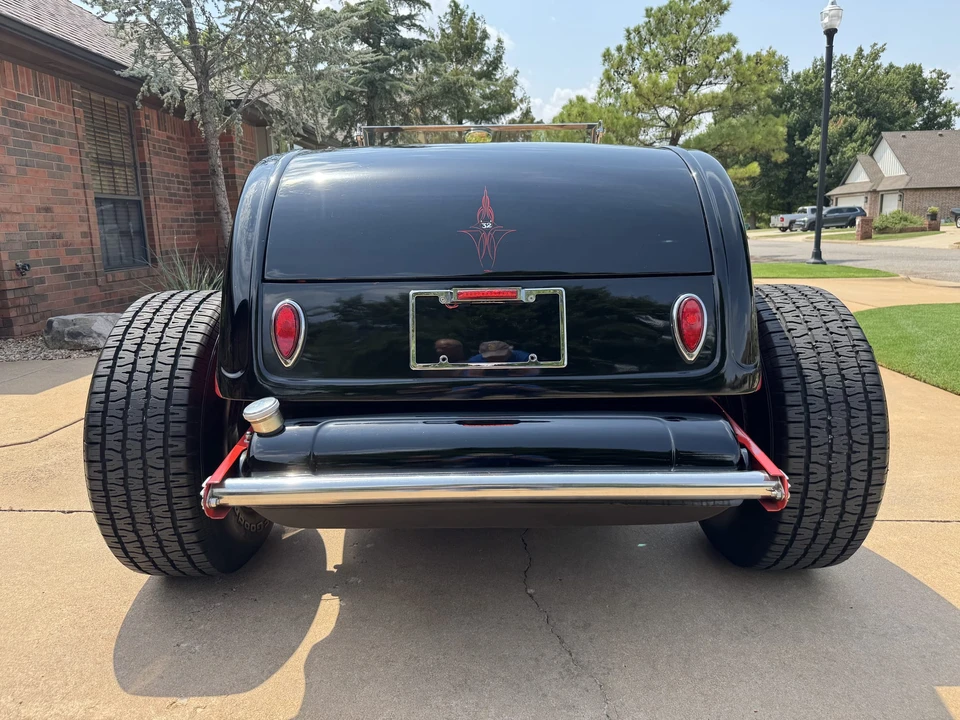 Ford Hot Rod - Image 25 of 31