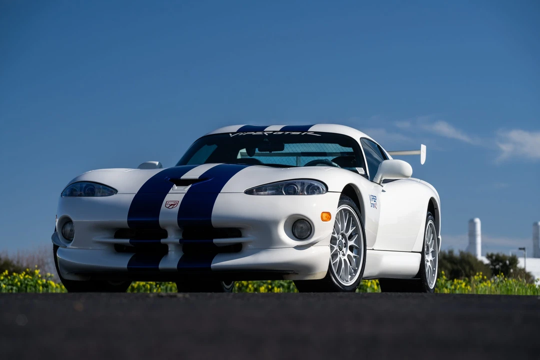 1998 Dodge Viper GTS 2nd Gen - Image 5 of 31