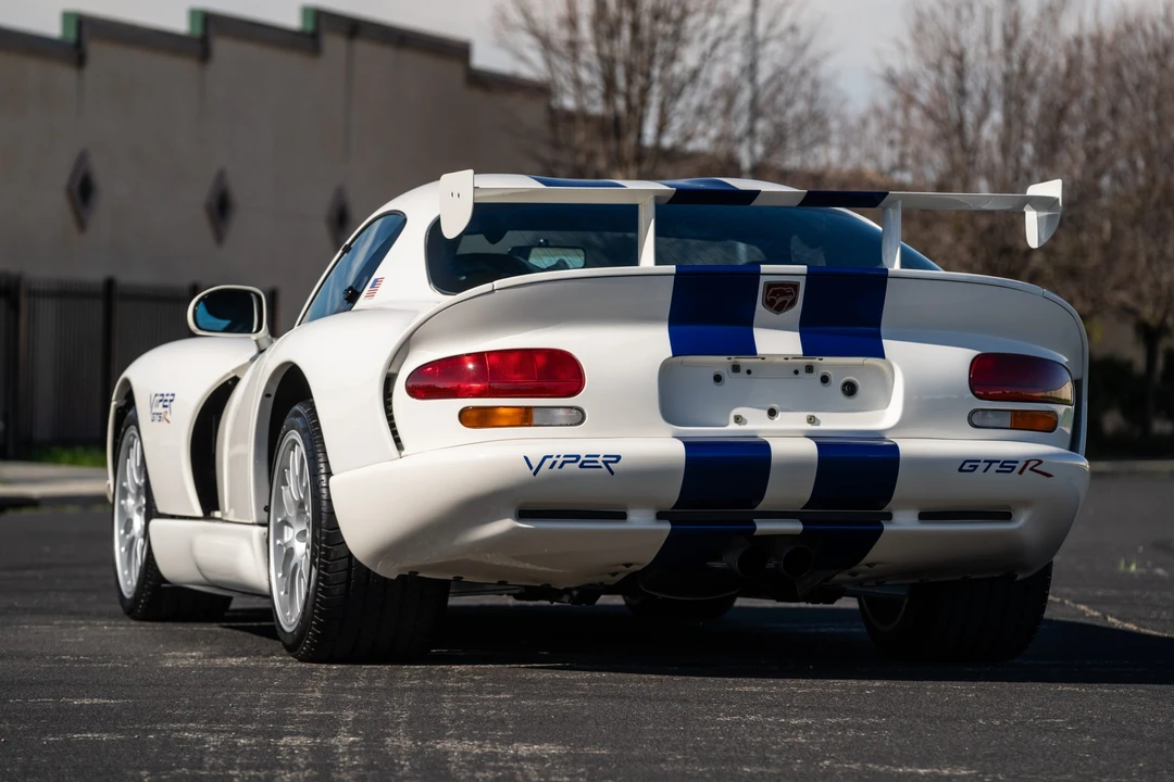 1998 Dodge Viper GTS 2nd Gen - Image 21 of 31