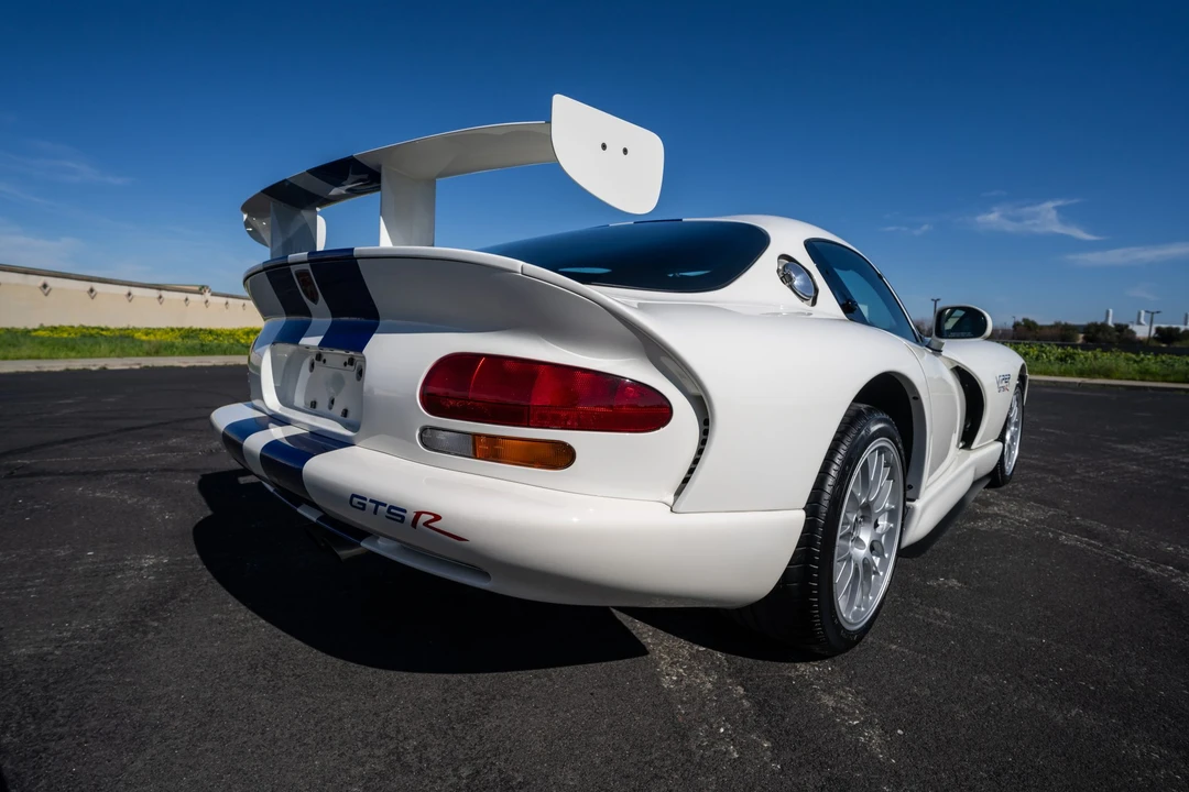 1998 Dodge Viper GTS 2nd Gen - Image 17 of 31