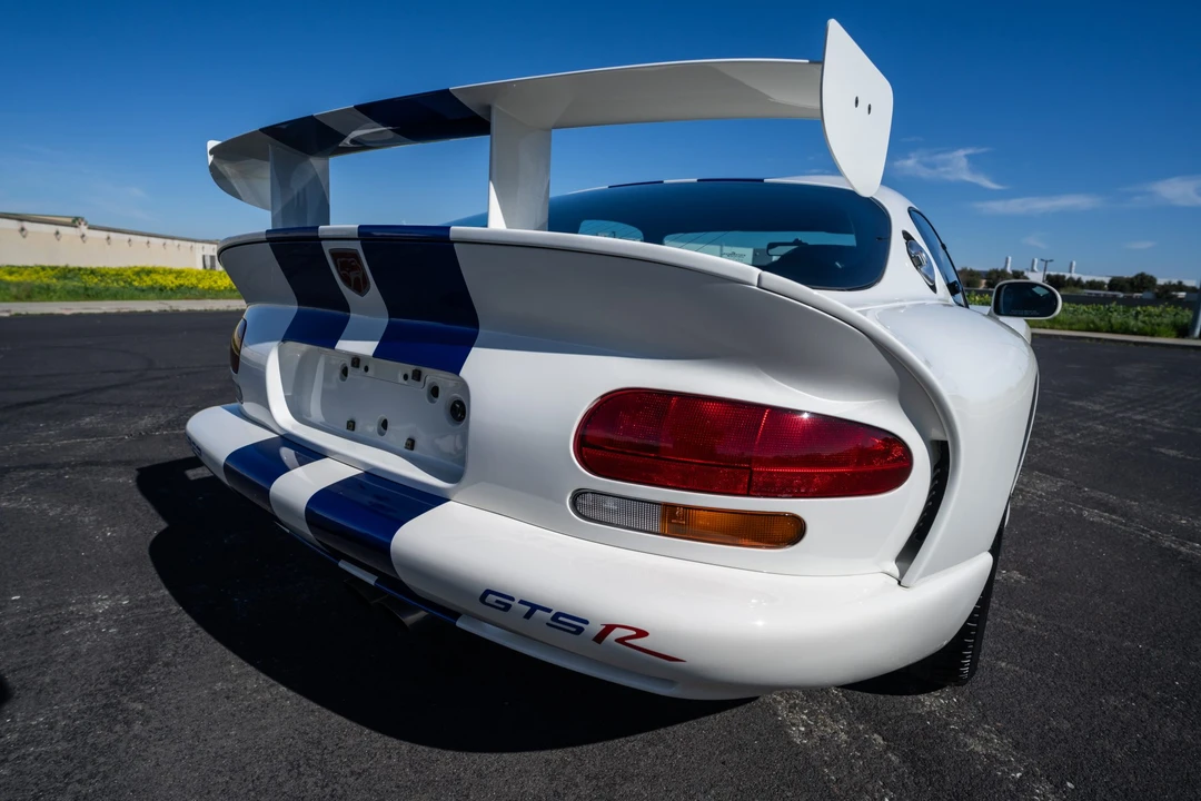 1998 Dodge Viper GTS 2nd Gen - Image 16 of 31