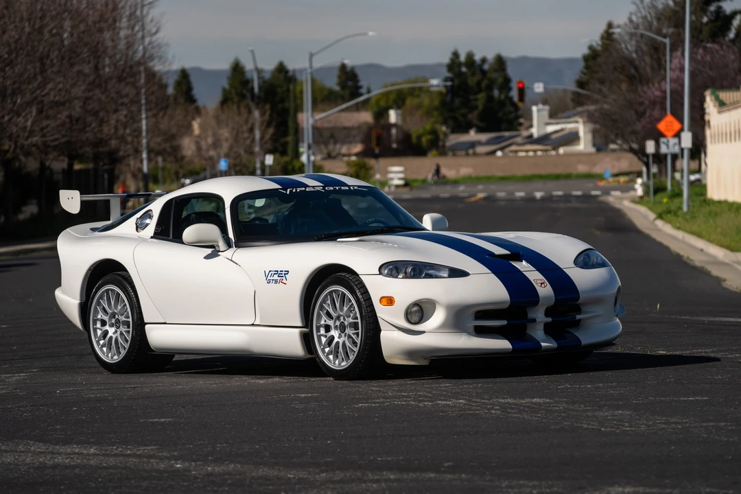 1998 Dodge Viper GTS 2nd Gen - Image 12 of 31