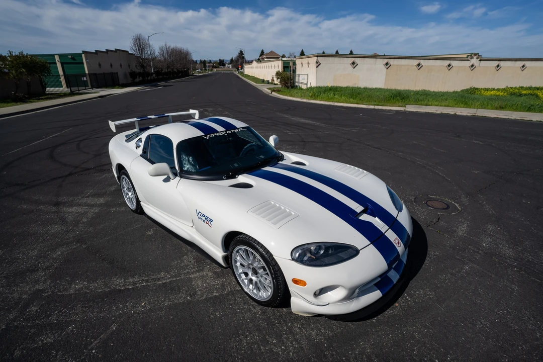 1998 Dodge Viper GTS 2nd Gen - Image 26 of 31