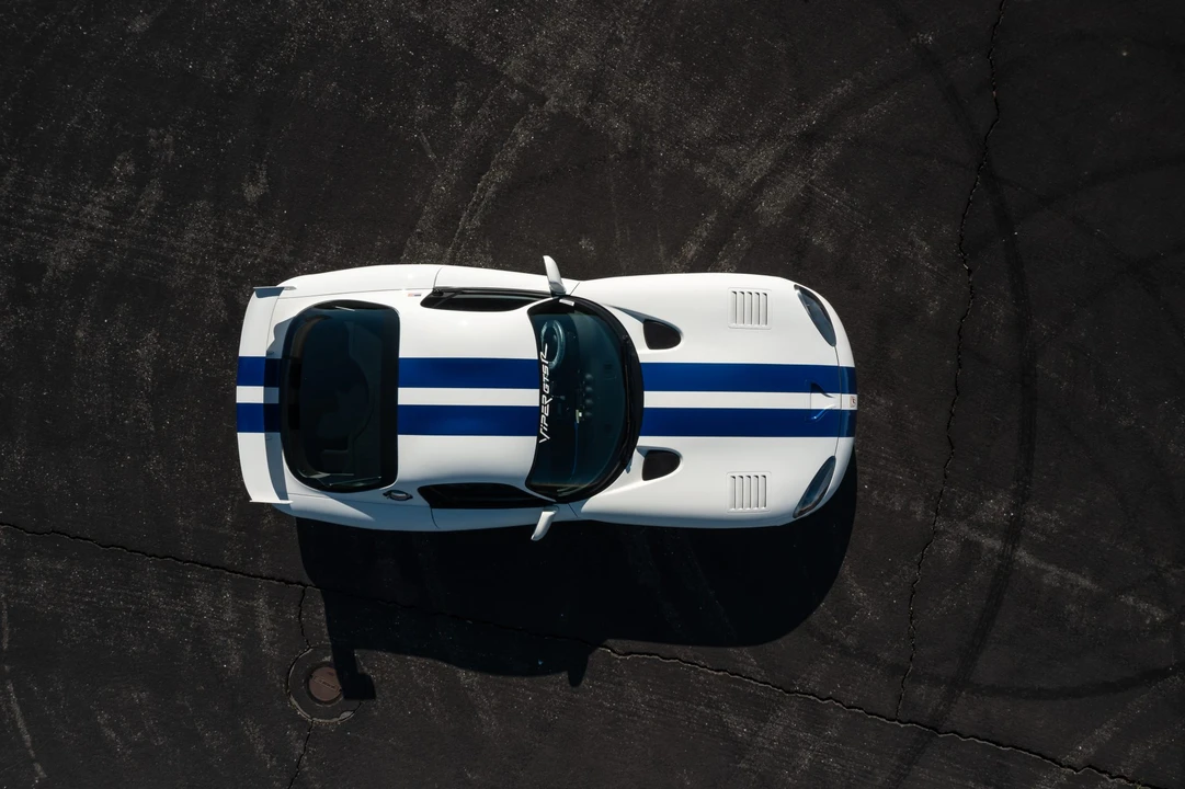1998 Dodge Viper GTS 2nd Gen - Image 29 of 31