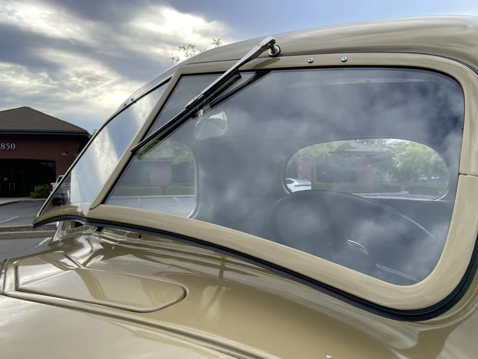 1939 International - Image 30 of 31