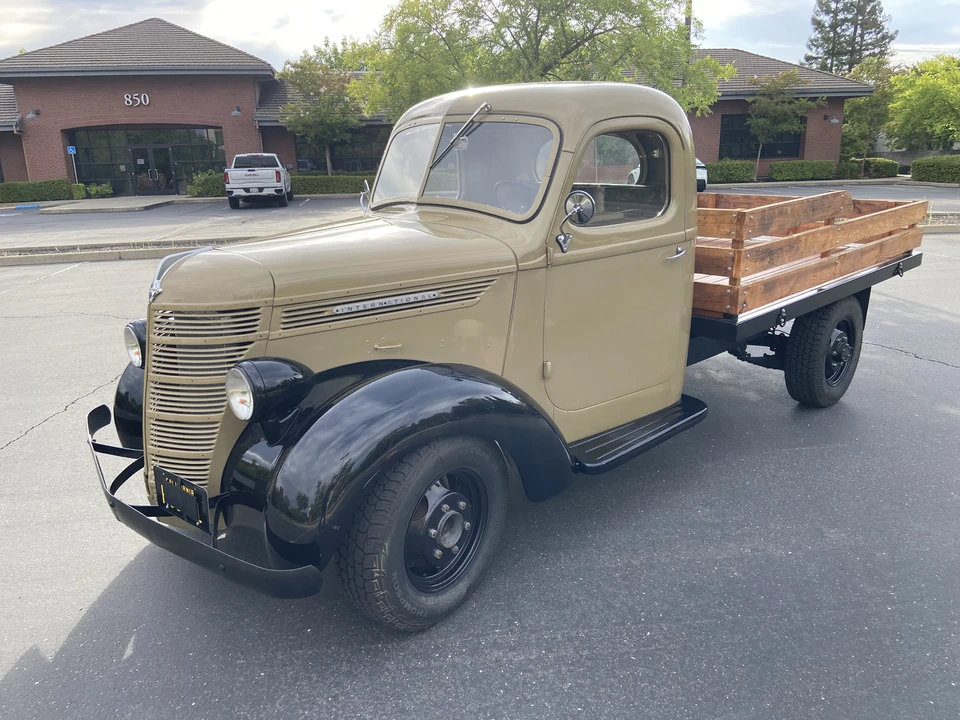 1939 International - Image 7 of 31