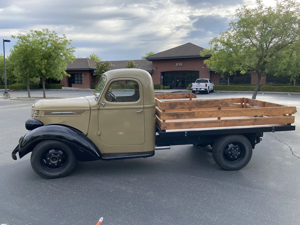 1939 International - Image 6 of 31