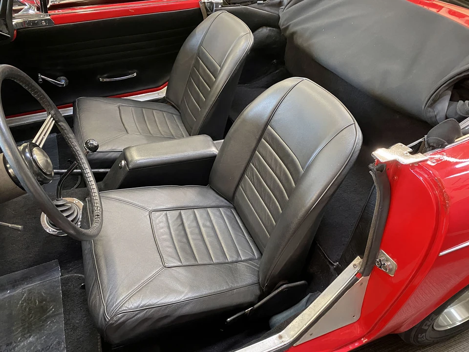 1964 Sunbeam Alpine - Image 28 of 31