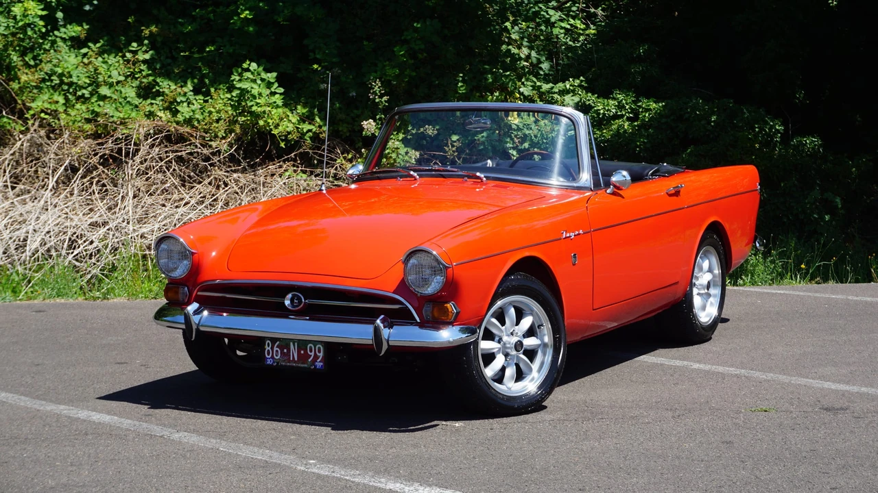 1966 Sunbeam Alpine Series V - Image 2 of 31