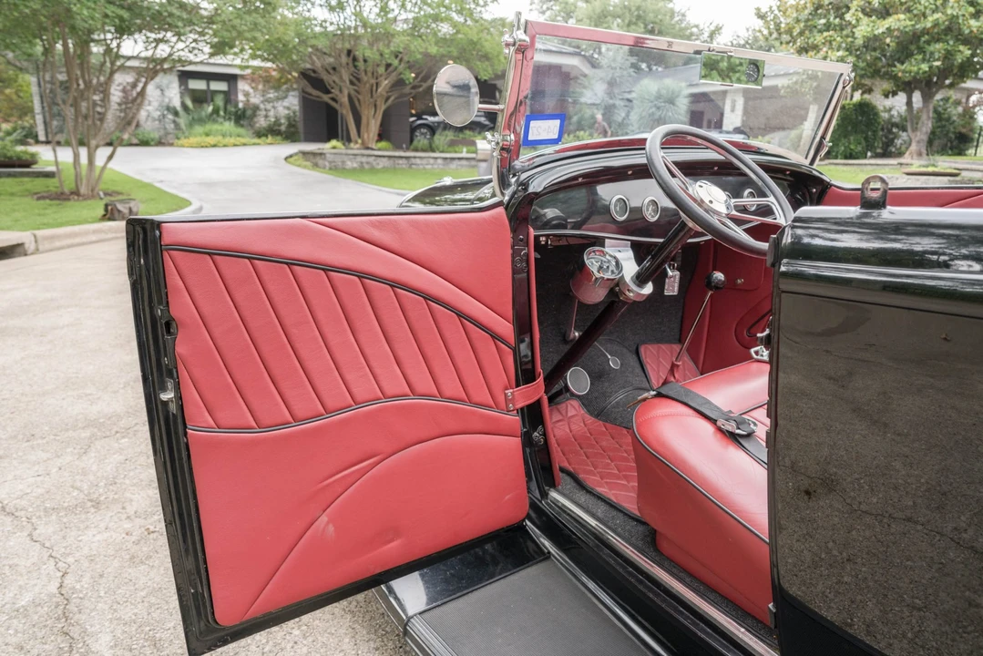 Ford Hot Rod - Image 29 of 31