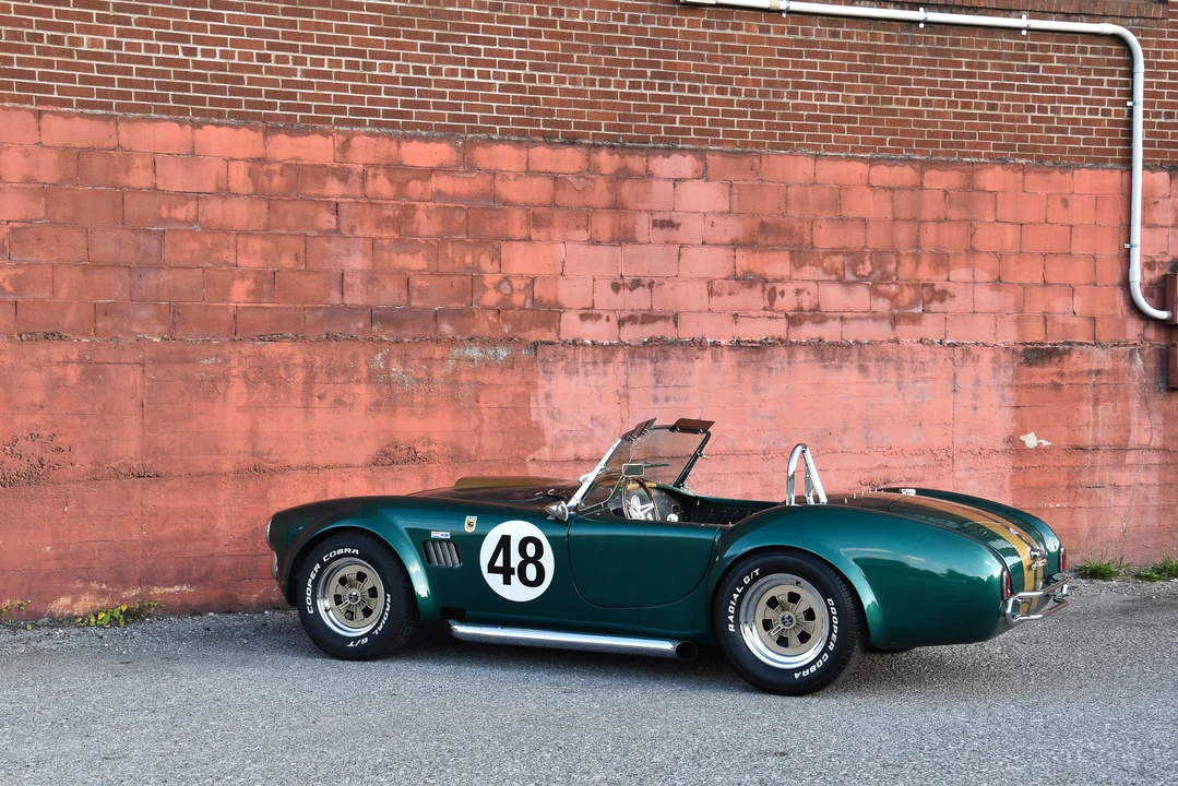 Shelby Cobra Replica - Image 24 of 31