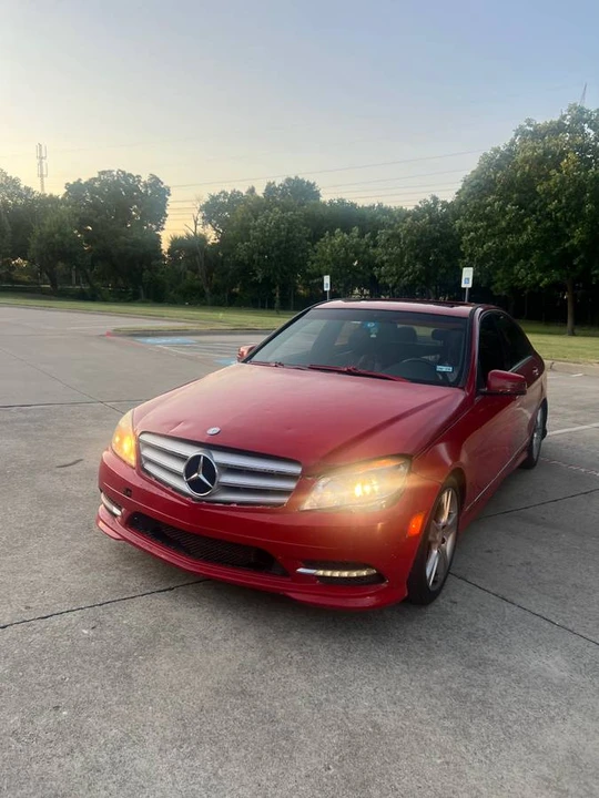 2011 Mercedes-Benz W204 C-Class - Image 2 of 7
