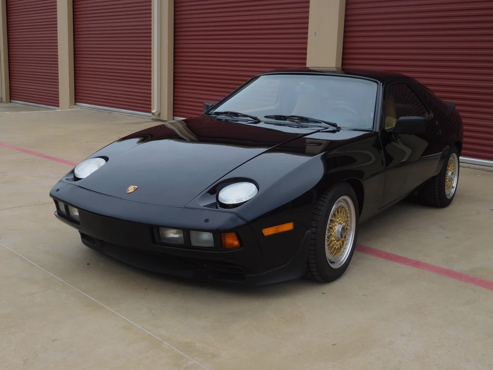1986 Porsche 928 S - Image 2 of 31