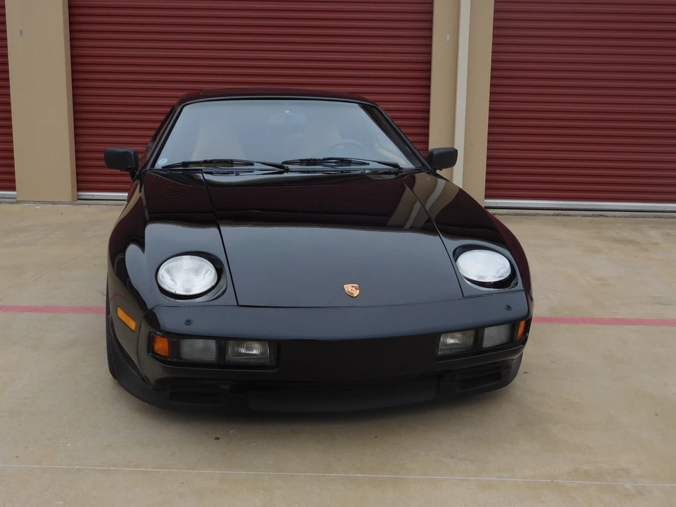 1986 Porsche 928 S - Image 5 of 31