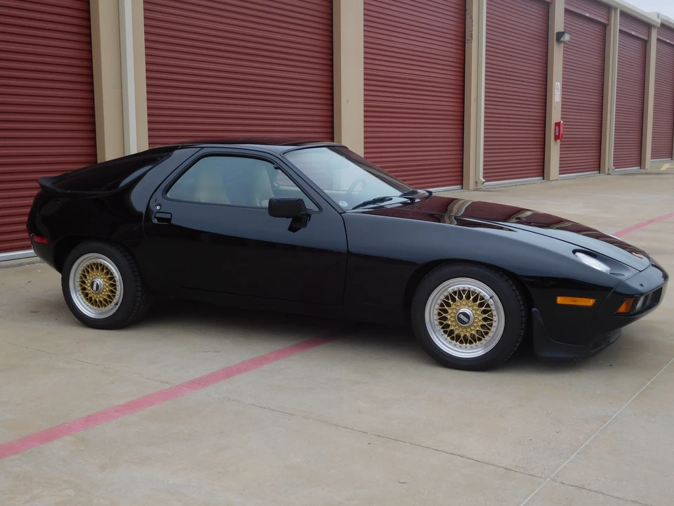 1986 Porsche 928 S - Image 9 of 31