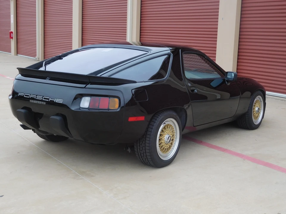 1986 Porsche 928 S - Image 17 of 31