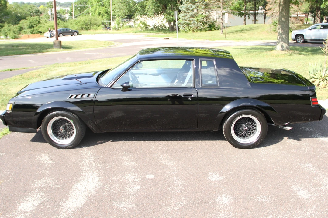 1987 Buick Grand National GNX - Image 4 of 31