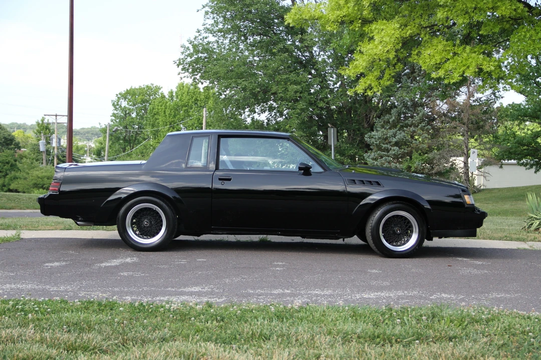 1987 Buick Grand National GNX - Image 20 of 31