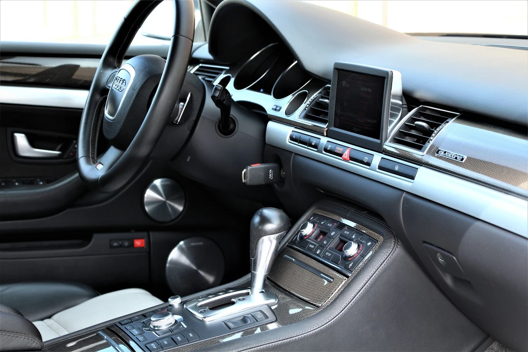 2007 Audi D3 S8 - Image 19 of 31