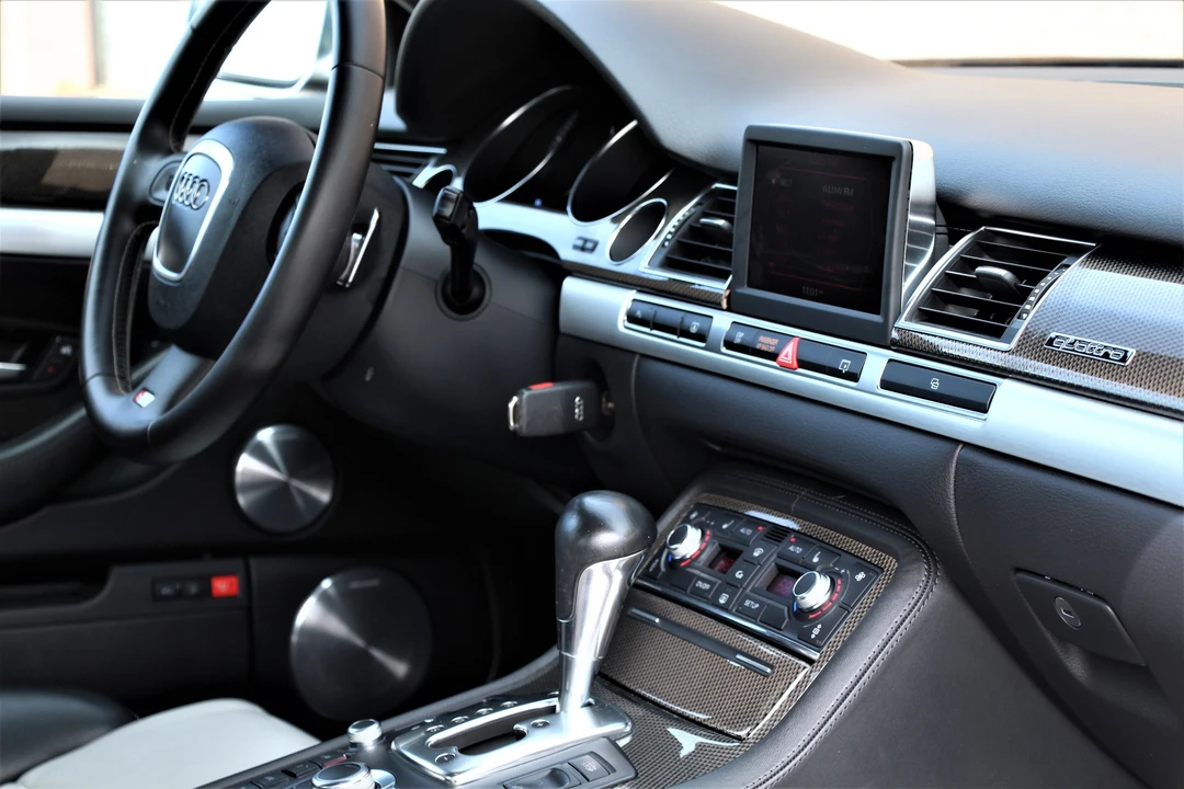 2007 Audi D3 S8 - Image 18 of 31