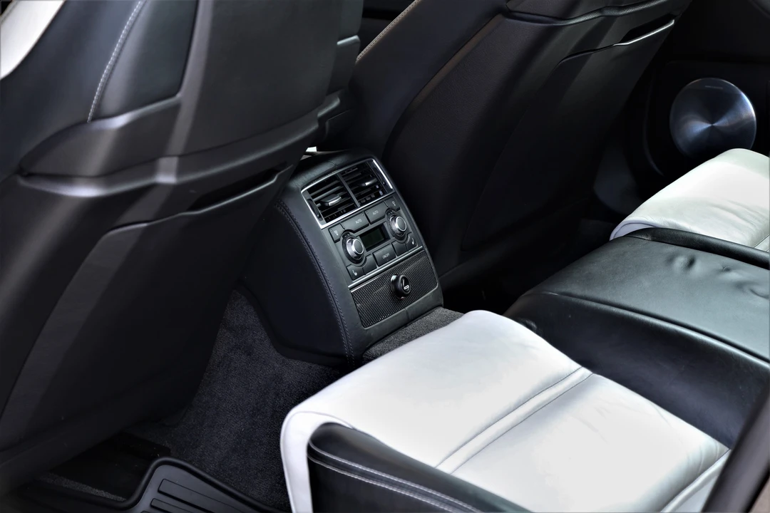 2007 Audi D3 S8 - Image 30 of 31