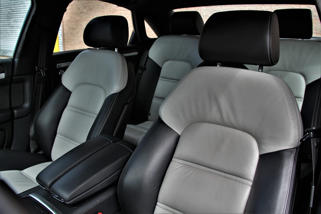2007 Audi D3 S8 - Image 25 of 31