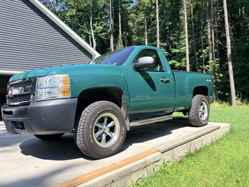 2013 Chevrolet Silverado 2nd Gen - Image 2 of 31
