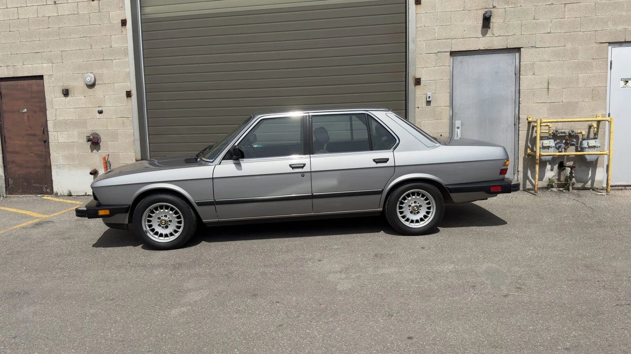 1988 BMW E28 5 Series - Image 10 of 31