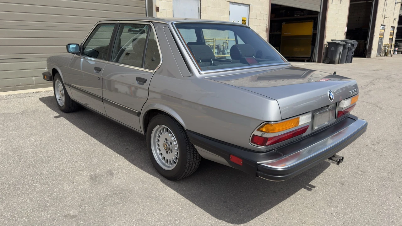 1988 BMW E28 5 Series - Image 11 of 31